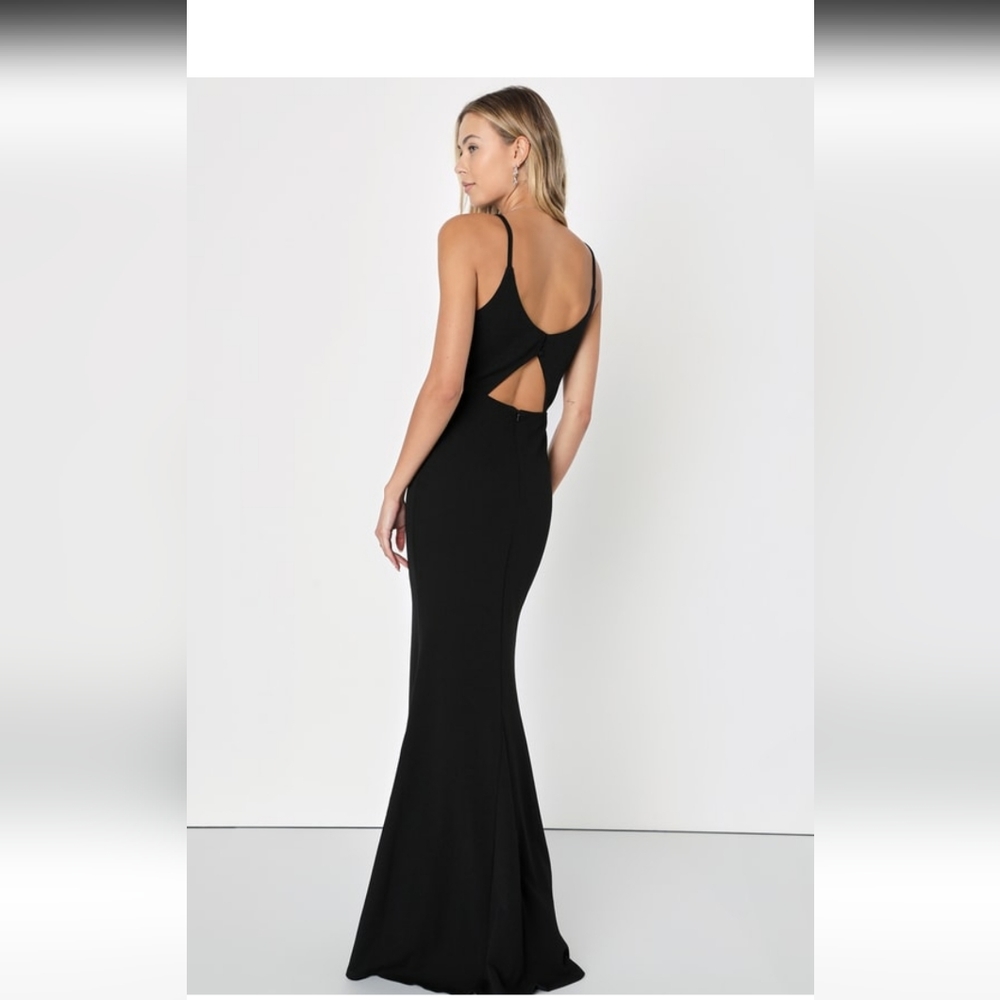 Lulus black backless mermaid maxi dress. New with tags. Size medium